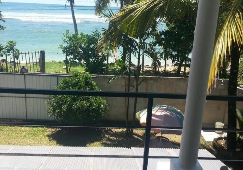 غرفة عائلية مطلّة علي البحر, Polhena Coral Reef Resort