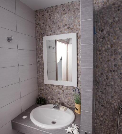 Apartamento 2 Dormitórios, Kassandra Studios