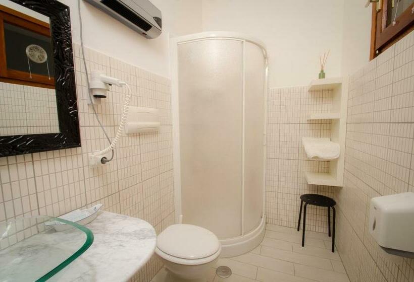 غرفة قياسية, La Magnolia B&b