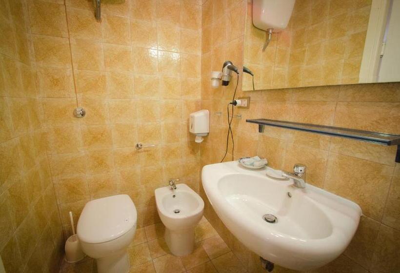 四人标准间, La Magnolia B&b