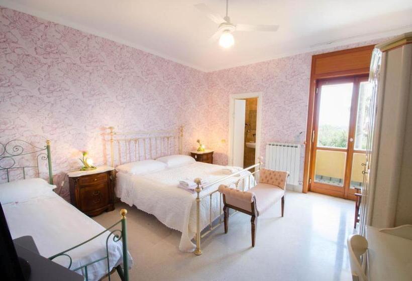 غرفة قياسية ثلاثية, La Magnolia B&b