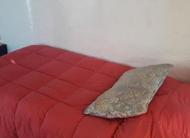 اتاق ساده سه نفره, Casa Buenavista