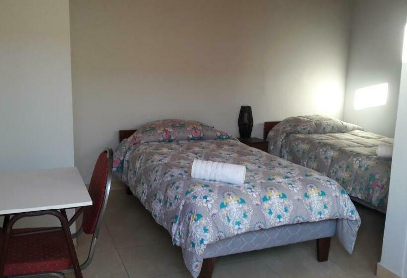 اتاق استاندارد, Hostal Casa Flores