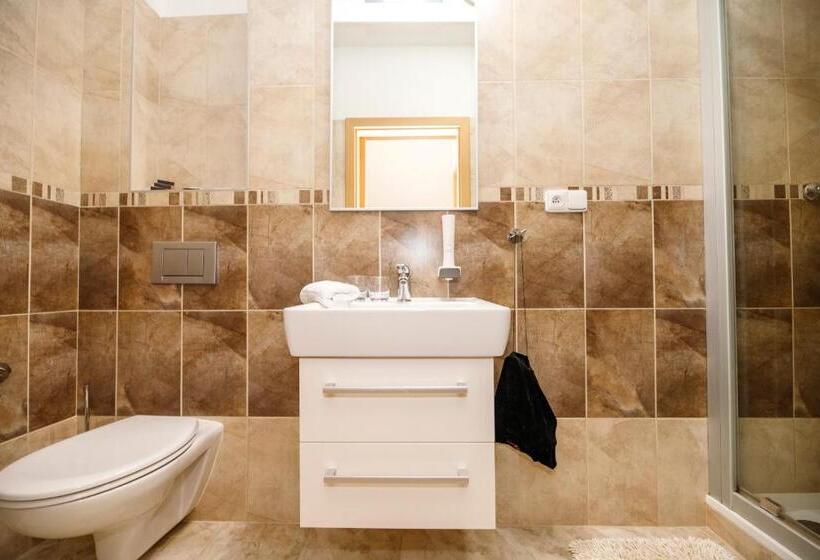 标准三人间, Penzion Sonáta