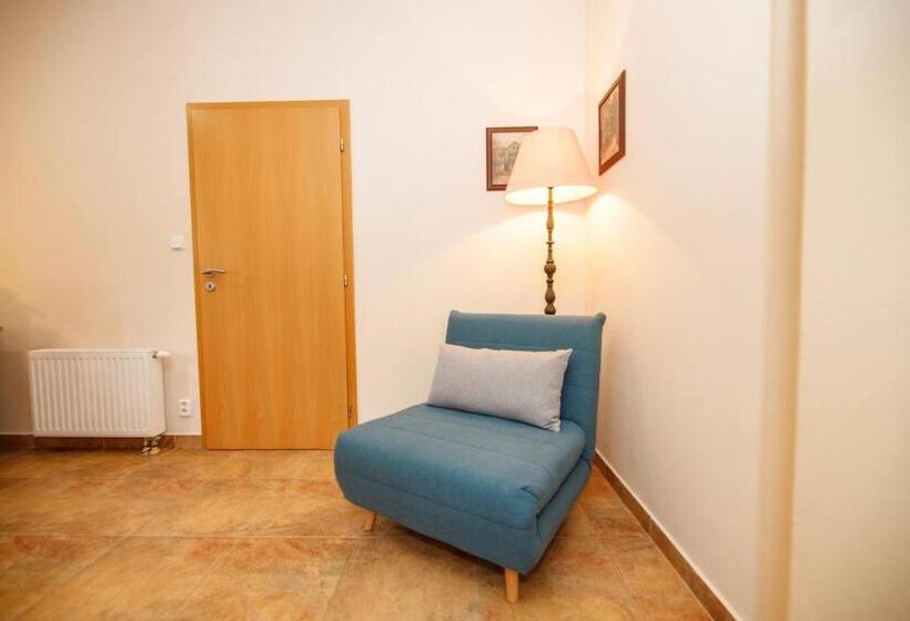 带1个卧室带花园景观的公寓, Penzion Sonáta