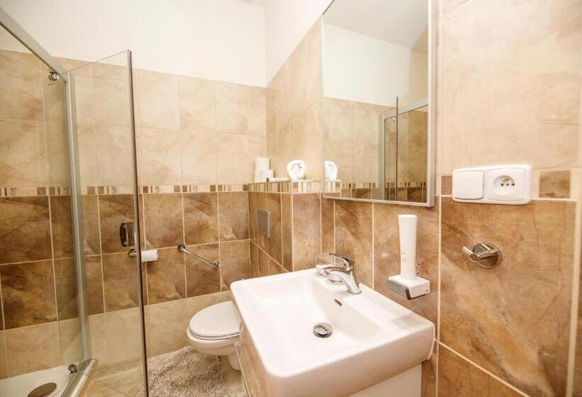 带1个卧室的带阳台的公寓, Penzion Sonáta