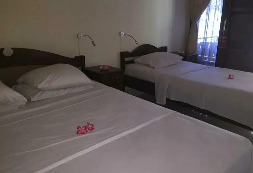 اتاق لوکس, Rumah Saga