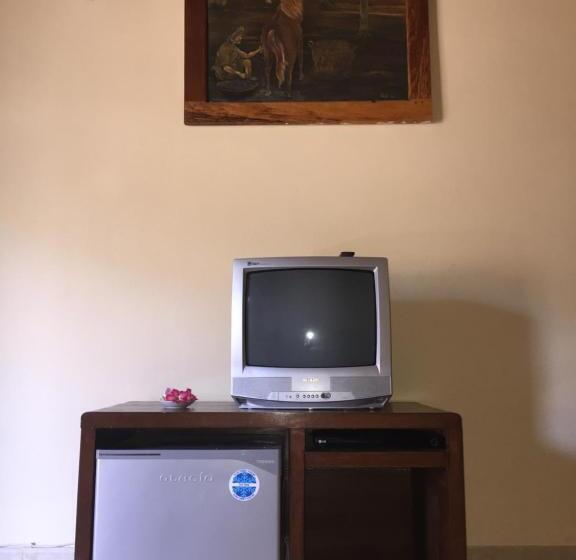 디럭스 룸, Rumah Saga