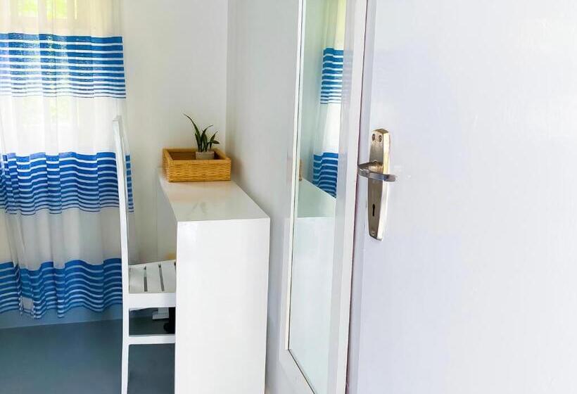 Standard room with outdoor bath, The Bay House