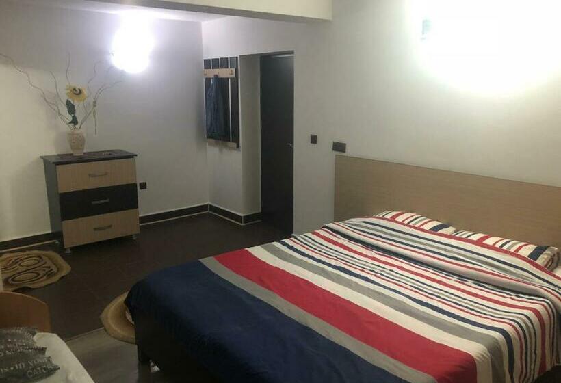 חדר סטנדרט לארבעה, Vila Khalo