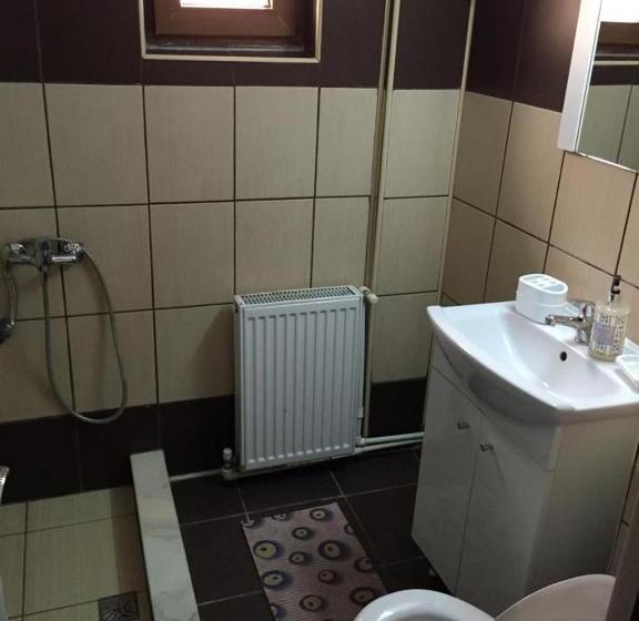 חדר סטנדרט לשלושה, Vila Khalo