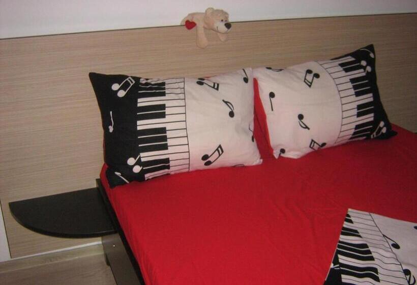 חדר סטנדרט לשלושה, Vila Khalo