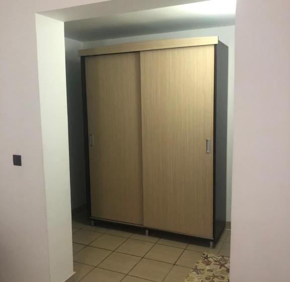 חדר סטנדרט לשלושה, Vila Khalo