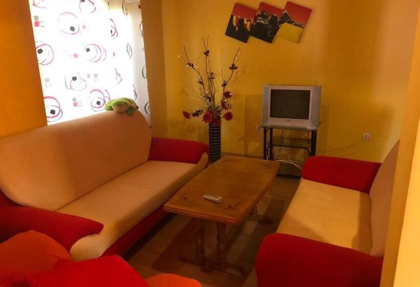 סוויטת 2 חדרי שינה, Vila Khalo