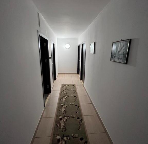 חדר סטנדרט לארבעה, Vila Khalo