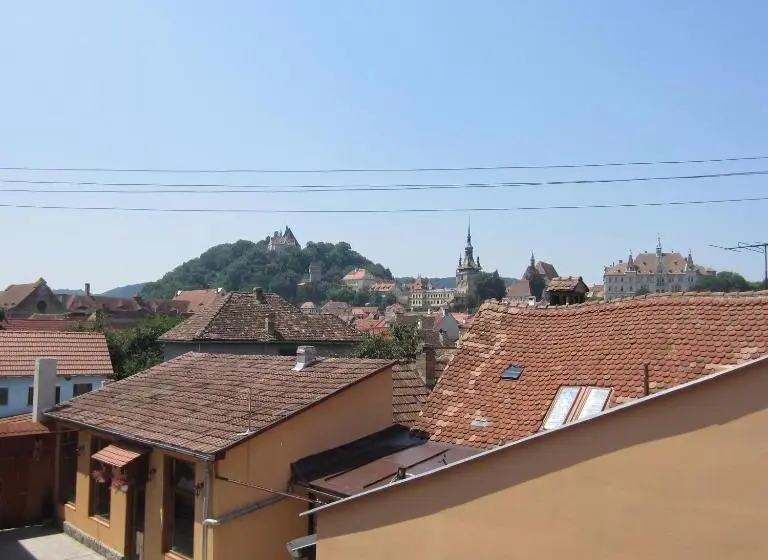 Ullakkohuone, Pensiunea Casa Sighisoreana