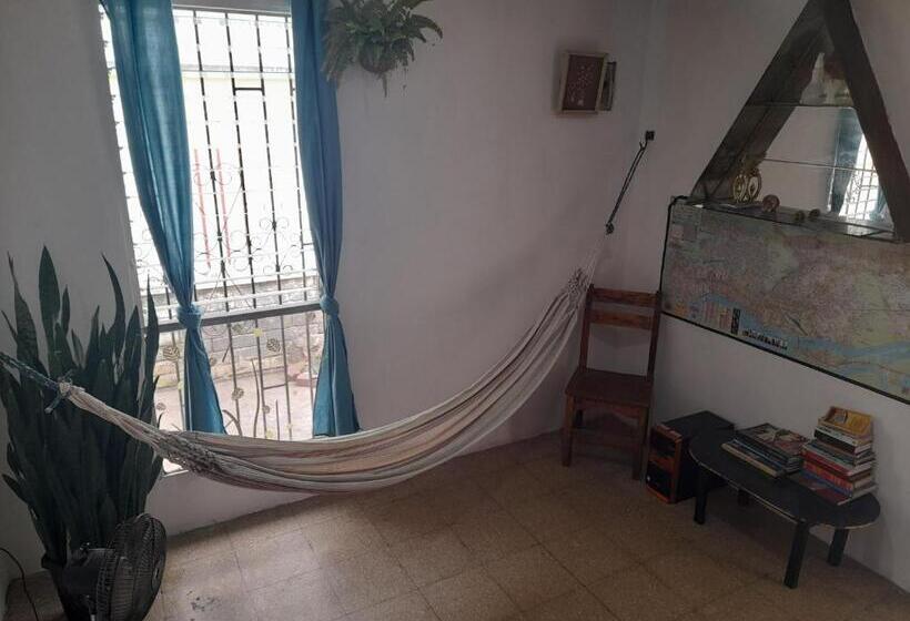 Номер Стандарт Индивидуальный Совместная Ванная, Casa Iwana