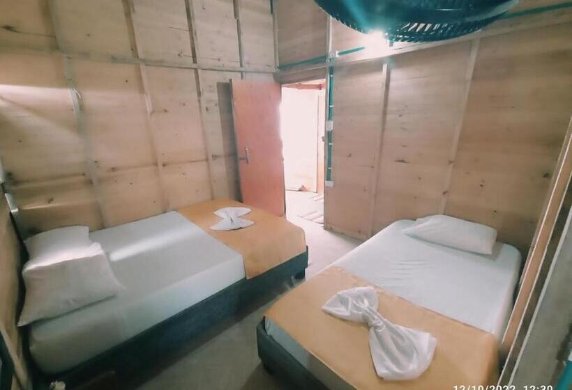 חדר סטנדרט לשלושה, Posada Chikiluky Bar