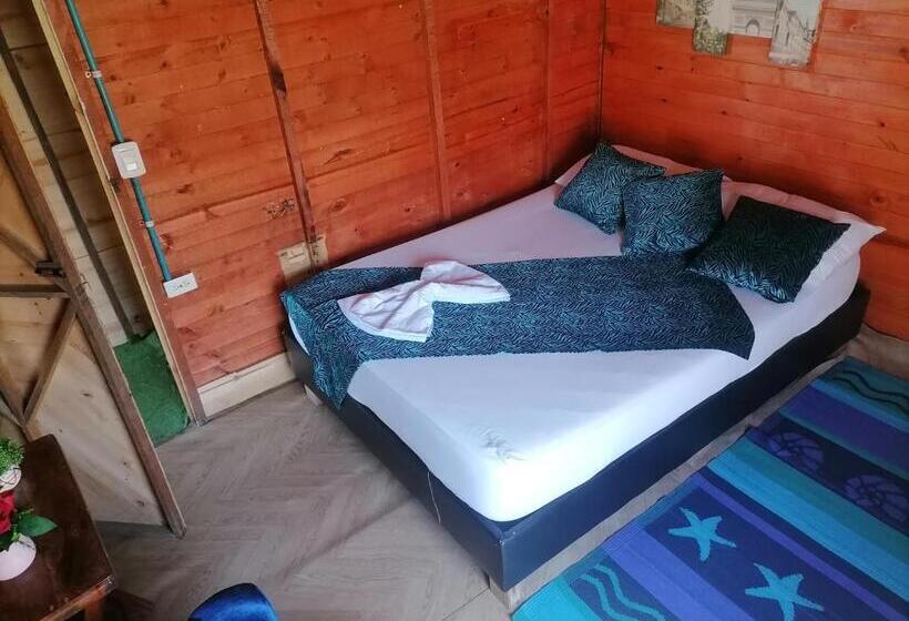 חדר אקונומי, Posada Chikiluky Bar