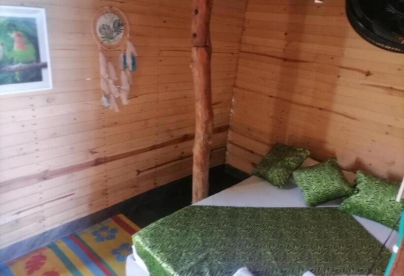 غرفة قياسية مطلّة علي البحيرة, Posada Chikiluky Bar