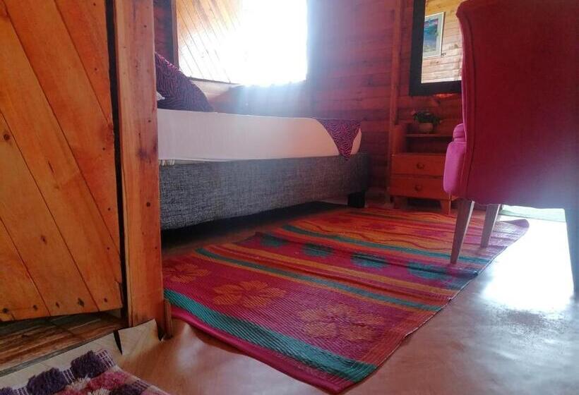 חדר דלוקס עם מרפסת נוף לים, Posada Chikiluky Bar