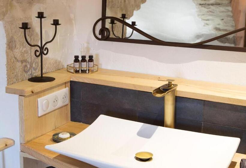 Номер Стандарт с Террасой, Maison Lapopie Chambres Et Gîte