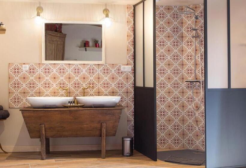 Номер Стандарт, Maison Lapopie Chambres Et Gîte