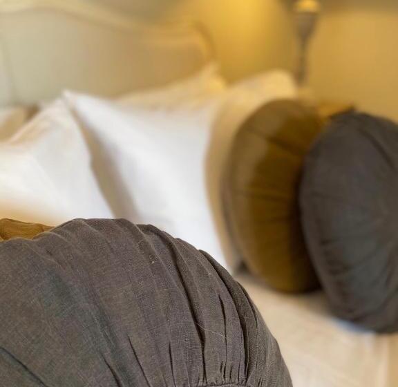 Стандартный Номер Кровать Кинг, No 22