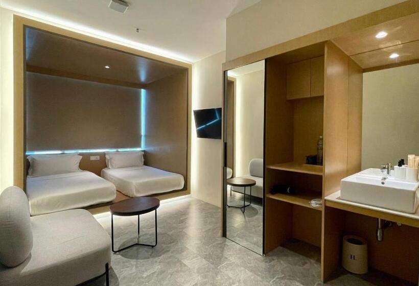 スーペリアールーム, Harper Boutique Hotel At Sutera Avenue