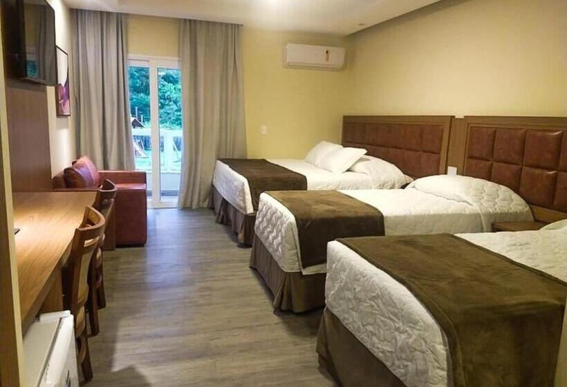 Четырехместный Номер Стандарт с Балконом, Itatiaia Resort & Eventos