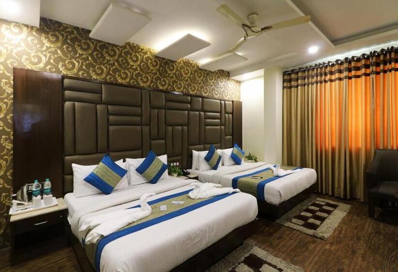 디럭스 패밀리 룸, Mannat International By Mannat