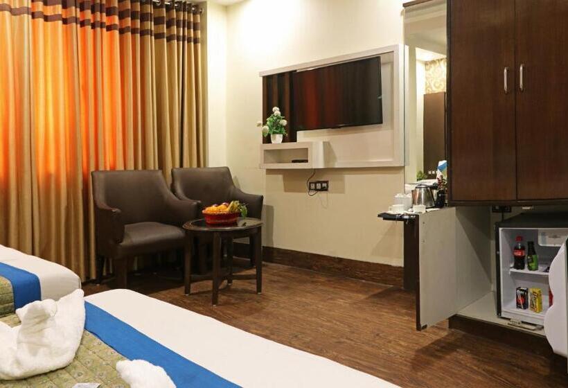 Семейный Номер Deluxe, Mannat International By Mannat