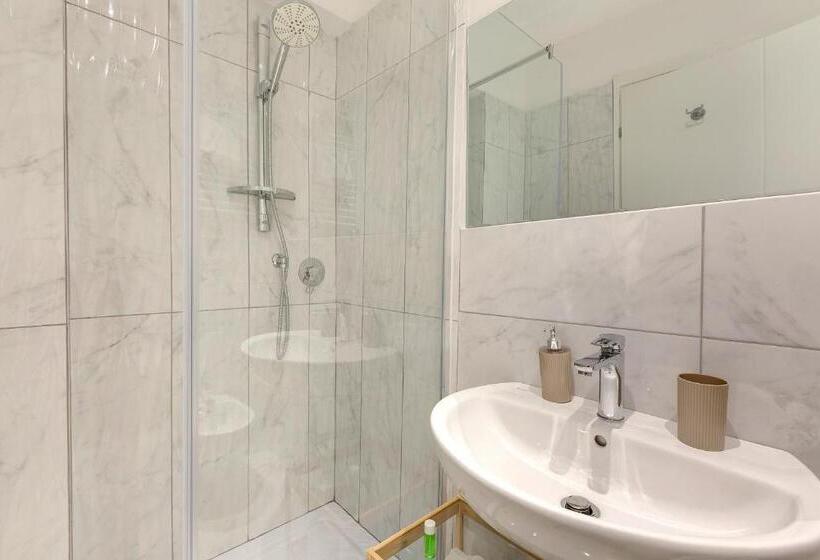 اتاق استاندارد با بالکن, Sleep Tight Florence