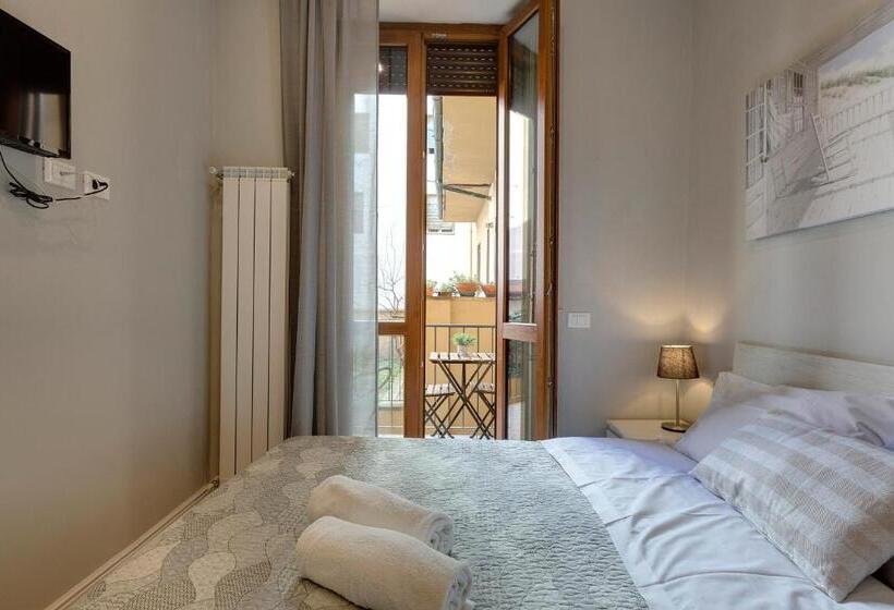 اتاق استاندارد با بالکن, Sleep Tight Florence