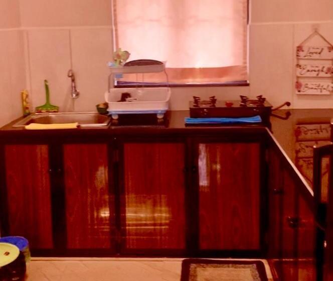 اتاق خانوادگی, Stan Inn, North Goa, Vagator, With Strong Wifi,free Private Parking & Kitchen, Can Cook Where You St