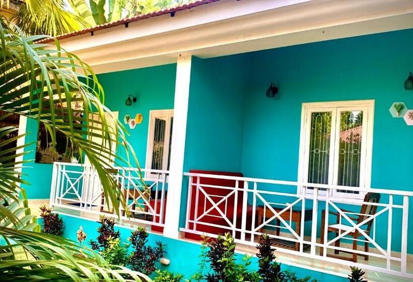 اتاق خانوادگی, Stan Inn, North Goa, Vagator, With Strong Wifi,free Private Parking & Kitchen, Can Cook Where You St