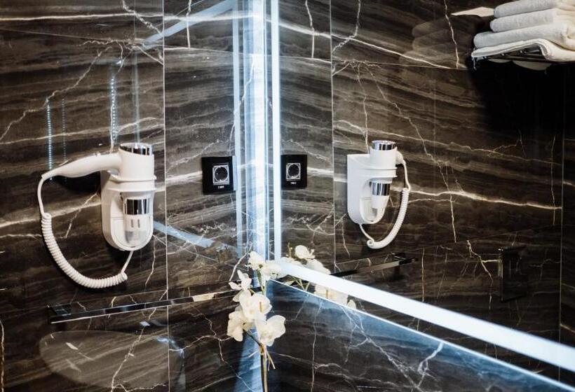 اتاق لوکس سه تخته, Barcode Wellness & Spa