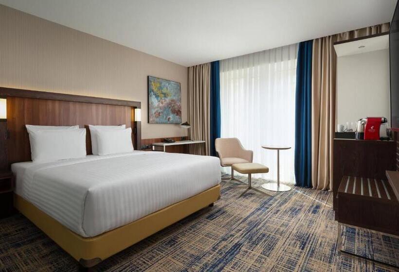 Habitació Superior Llit King, Courtyard By Marriott Tashkent