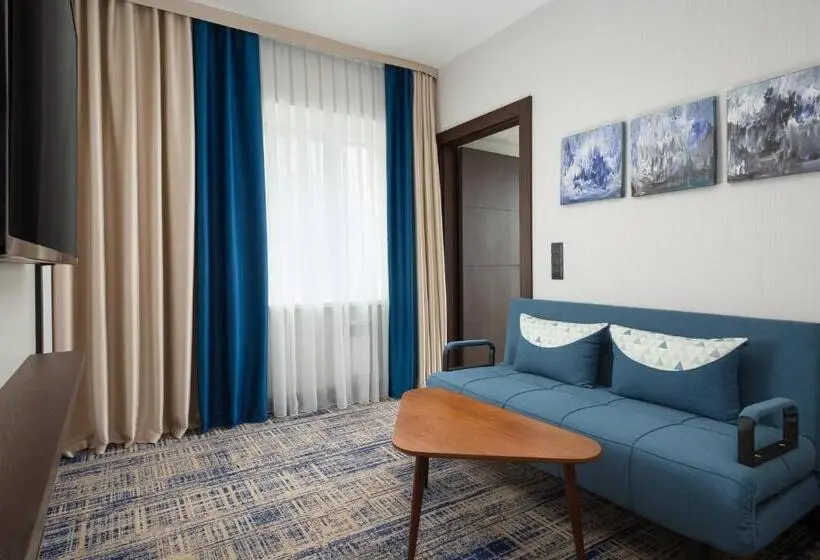 سوئیت با تخت بزرگ, Courtyard By Marriott Tashkent