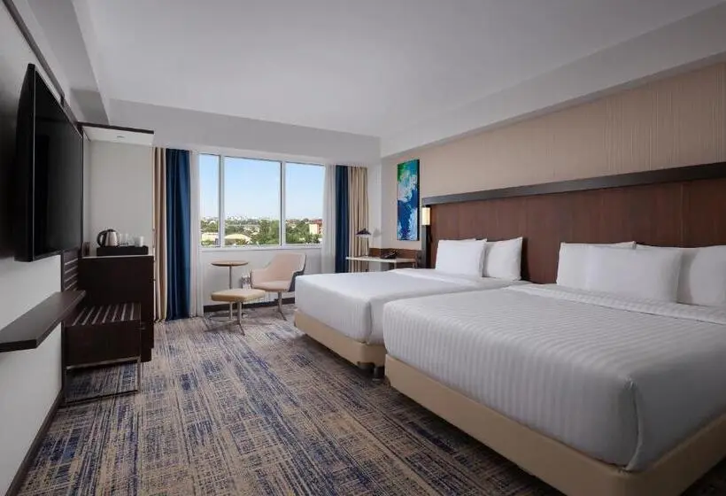 اتاق استاندارد با تخت بزرگ, Courtyard By Marriott Tashkent