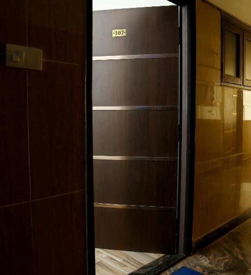 غرفة ديلوكس, Lakeview Residency, Sricity Tada