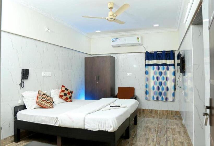 Номер Deluxe, Lakeview Residency, Sricity Tada