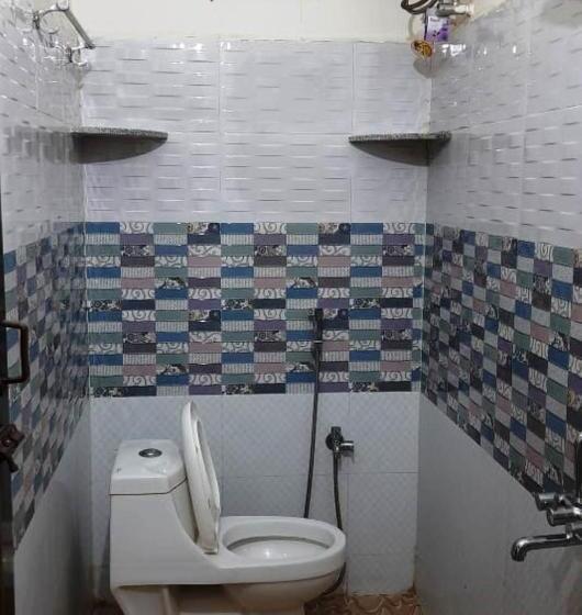 Номер Стандарт, Lakeview Residency, Sricity Tada