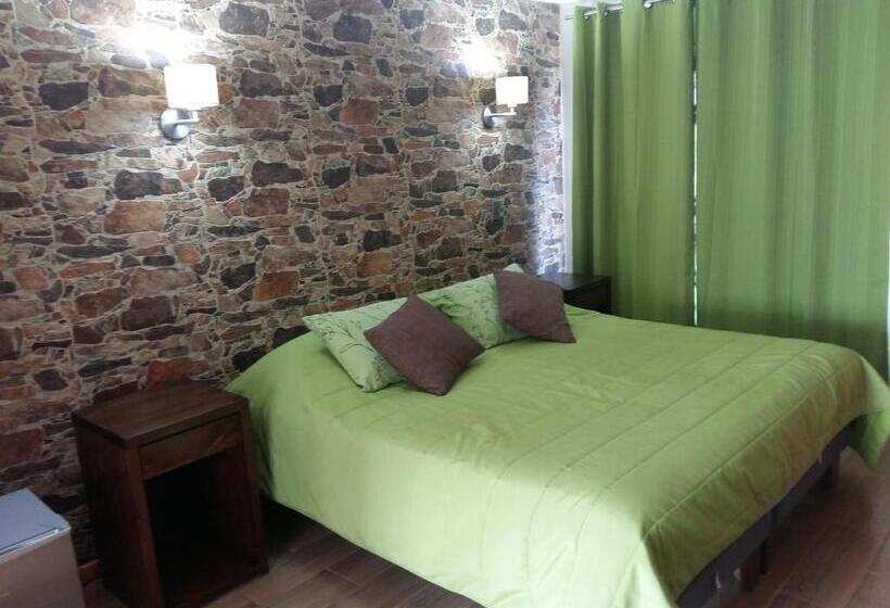 Полулюкс, Lodging Quirinal