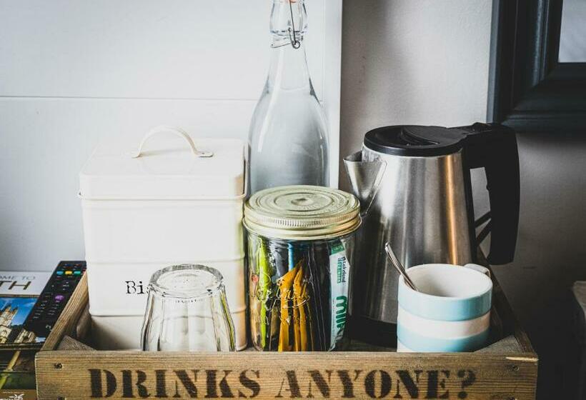 غرفة قياسية داخلية, Lansdown Grove