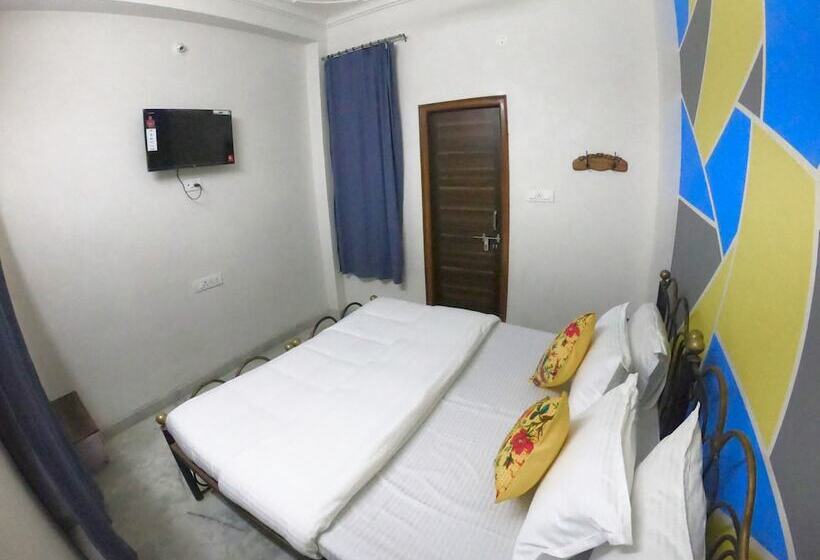 Chambre Deluxe, Little Peepal House