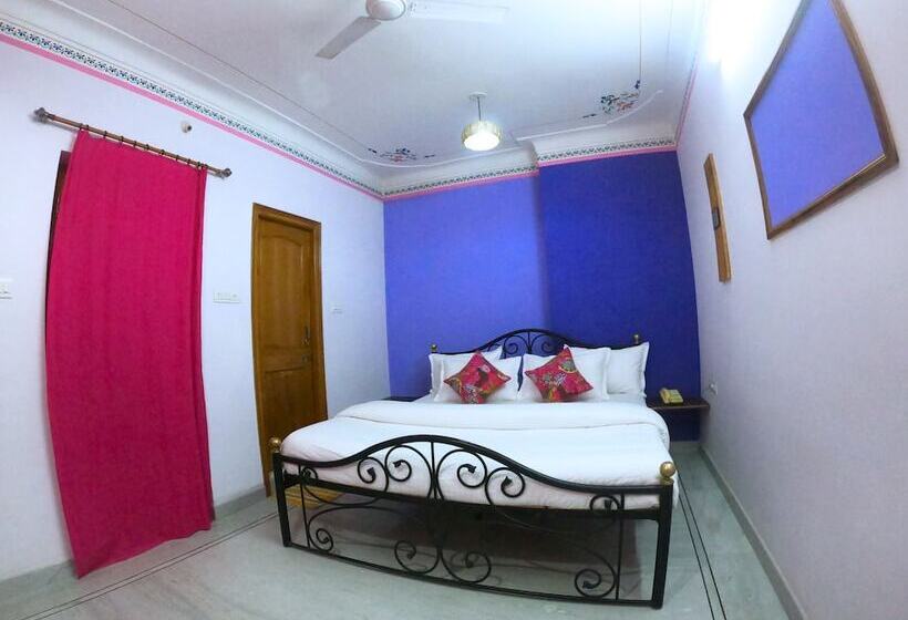 Chambre Deluxe, Little Peepal House