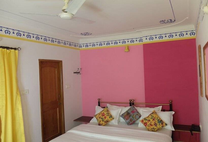 Chambre Deluxe, Little Peepal House