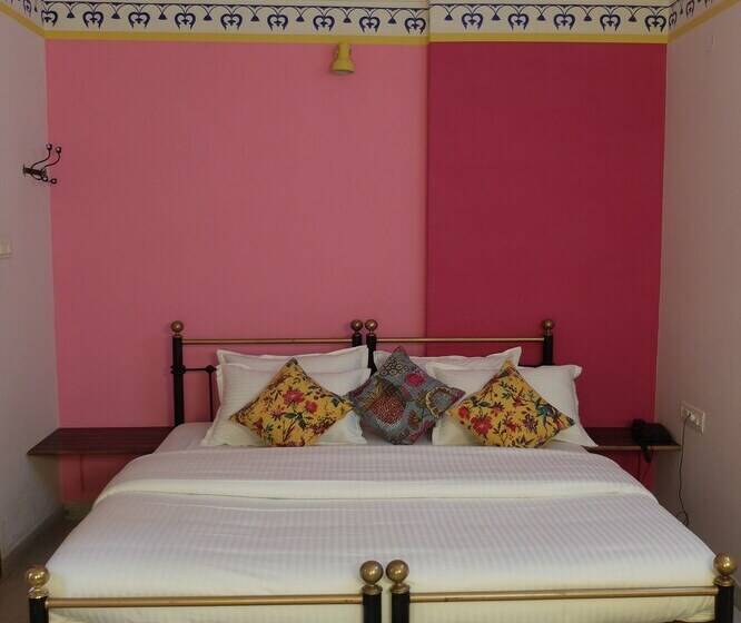 Chambre Deluxe, Little Peepal House