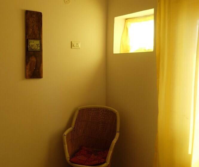 Chambre Deluxe, Little Peepal House